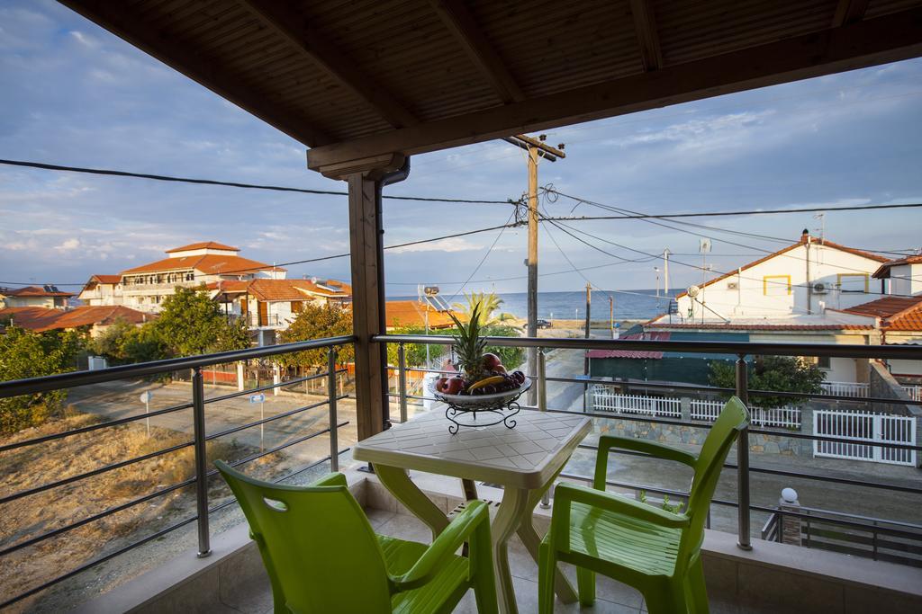 Αmalia Lux Villas Vrasná Екстериор снимка