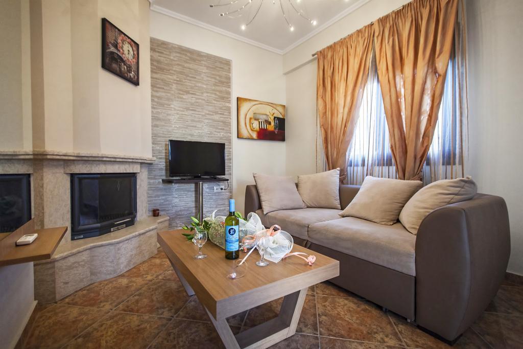 Αmalia Lux Villas Vrasná Екстериор снимка